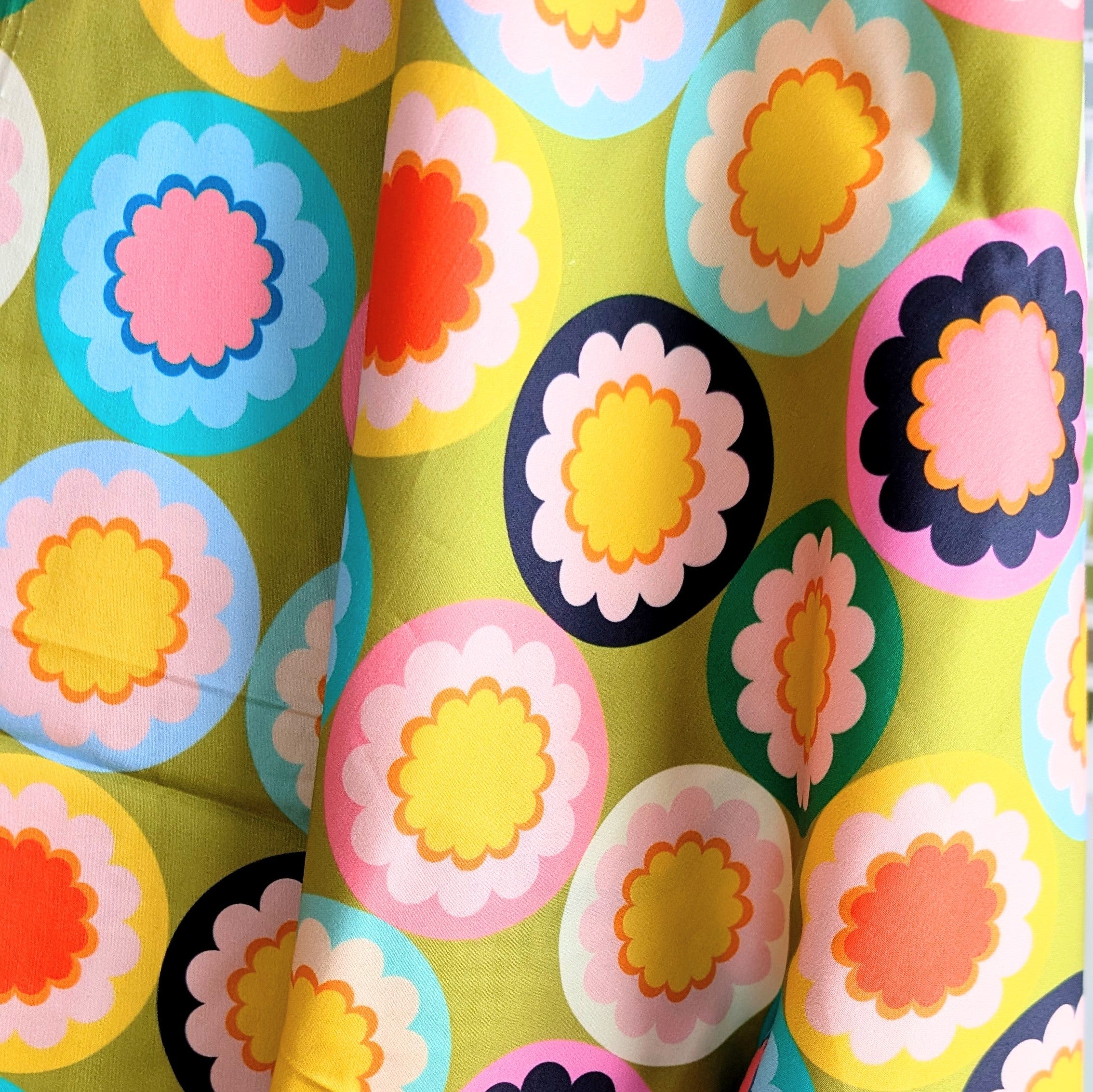 Daisy Chain Lawn | Sateen | Ready-To-Ship